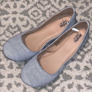 Size 8 Mossimo Striped Flats